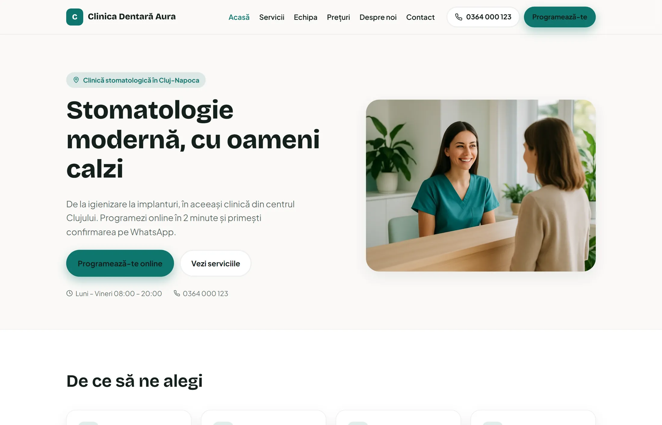 Site de clinică stomatologică făcut cu Perlato: pagina de acasă a demo-ului Clinica Dentară Aura, cu butonul de programare online